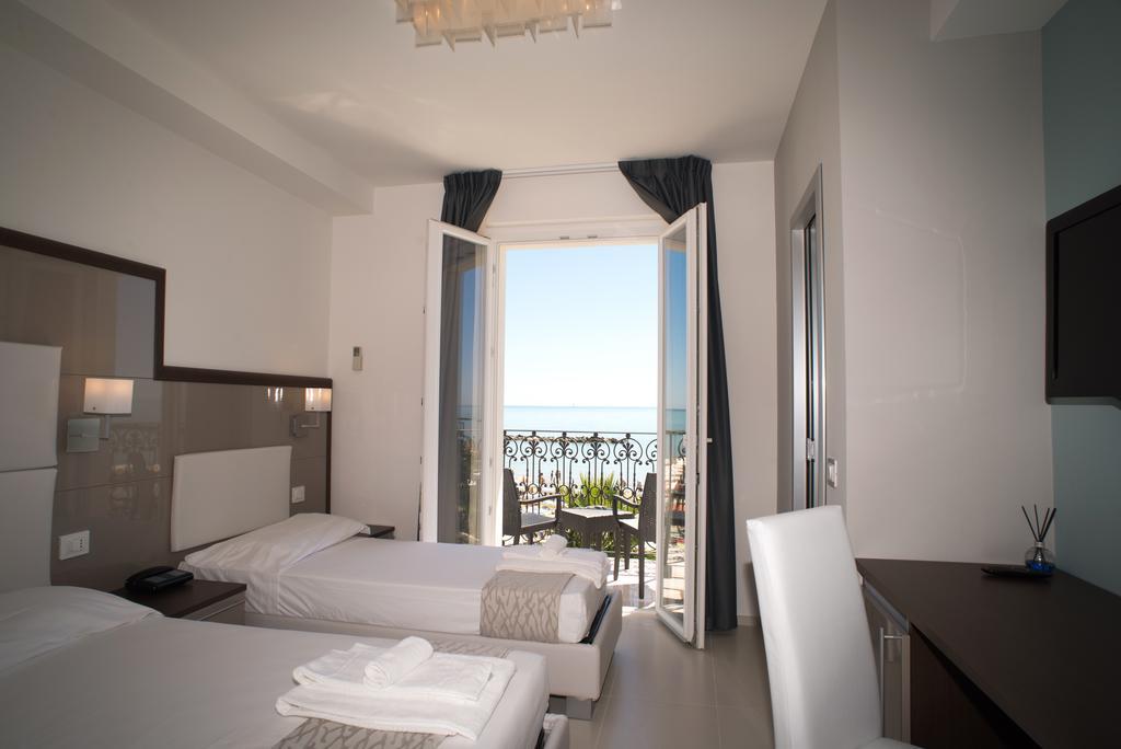 Hotel Baia Marina Cupra Marittima Exterior foto